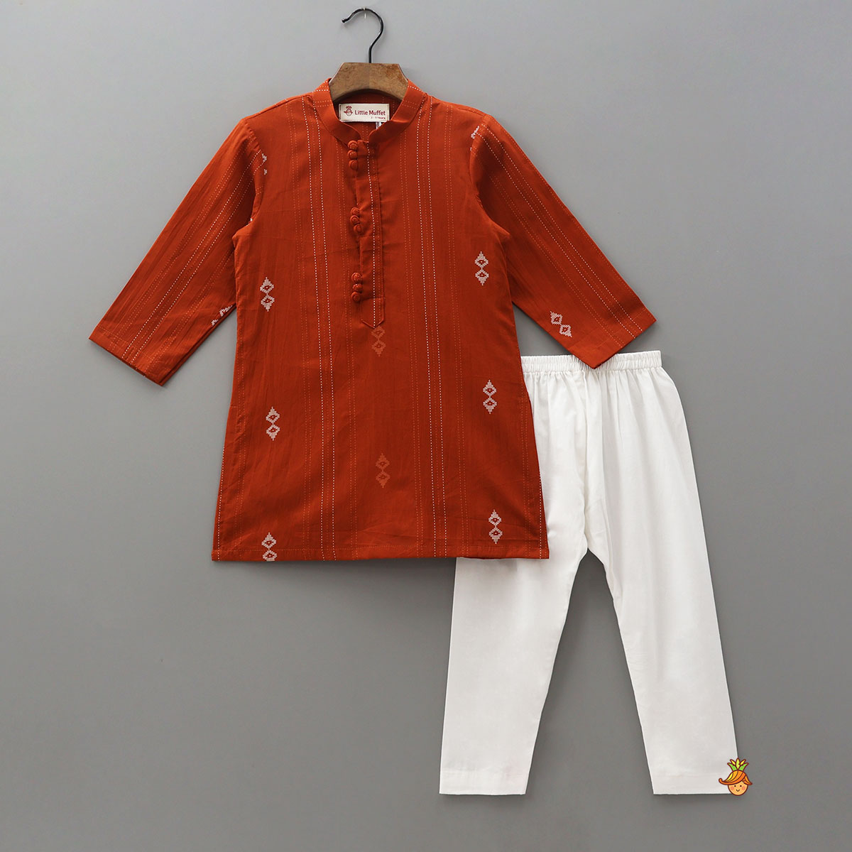 Pre Order: Front Placket Printed Ethnic Kurta And Pyjama