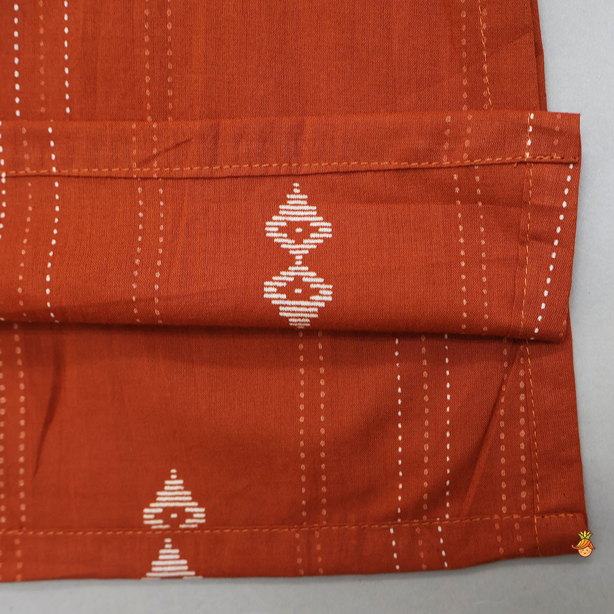 Pre Order: Front Placket Printed Ethnic Kurta And Pyjama