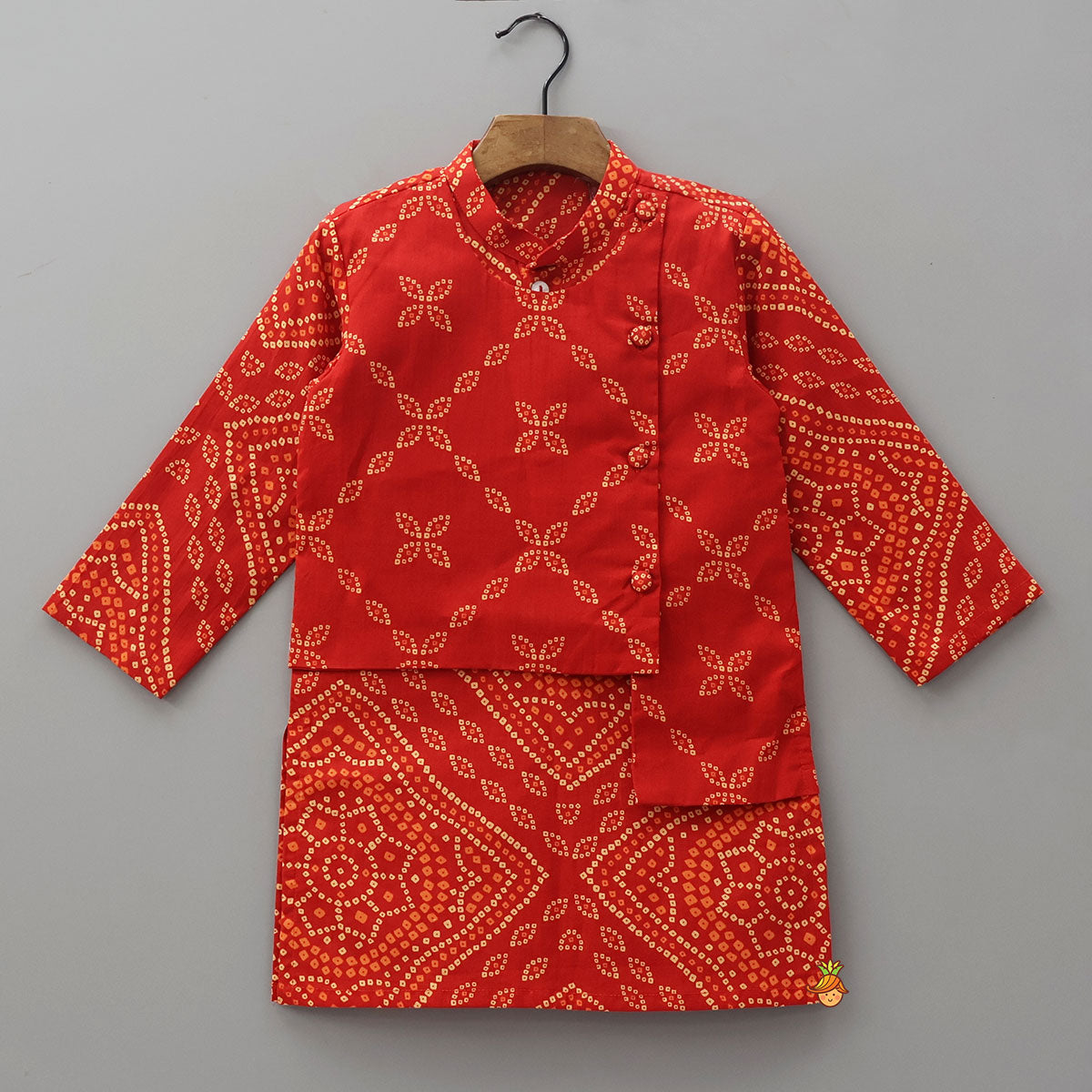Pre Order: Bandhani Printed Kurta With Asymmetric Attached Jacket And Pyjama