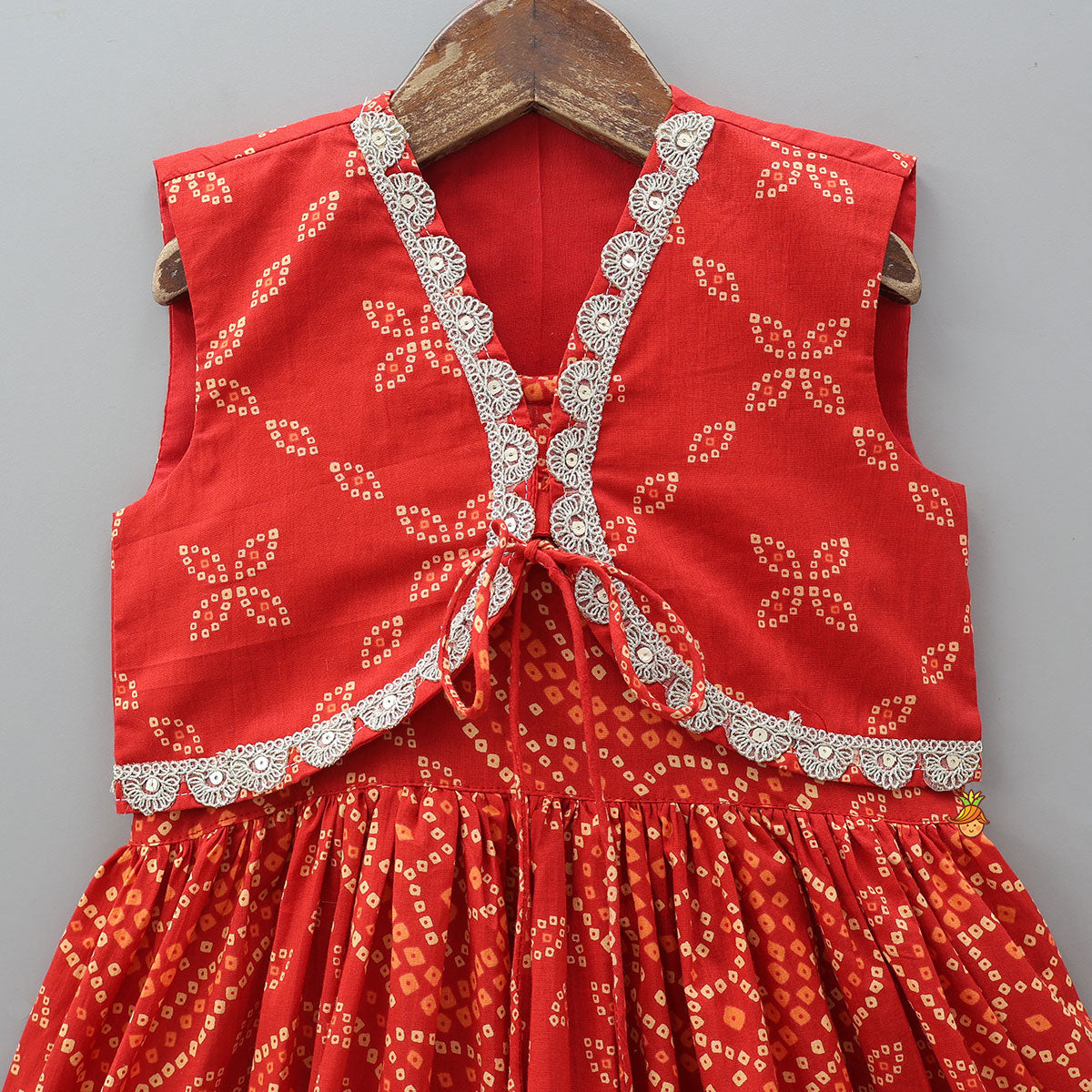 Pre Order: Bandhani Print Gota Lace Detailed Kurti With Jacket