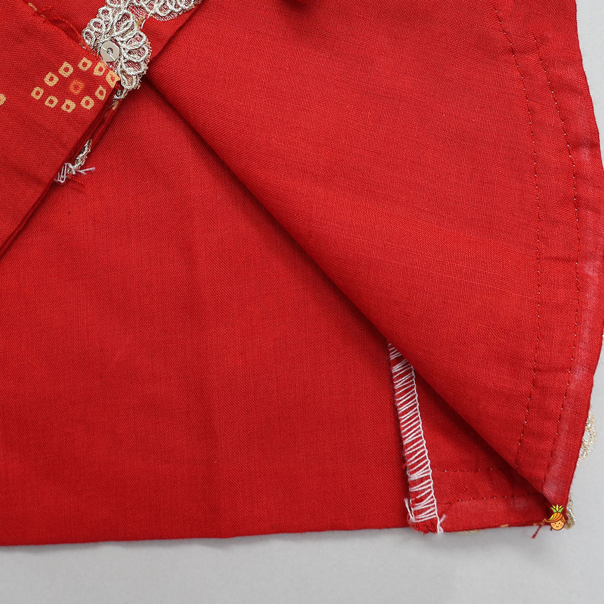 Pre Order: Bandhani Print Lace Detailed Kurti With Jacket