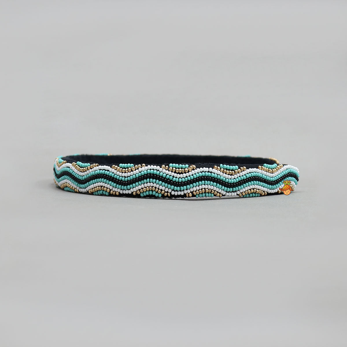 Elegant Wave Beaded Hair Band