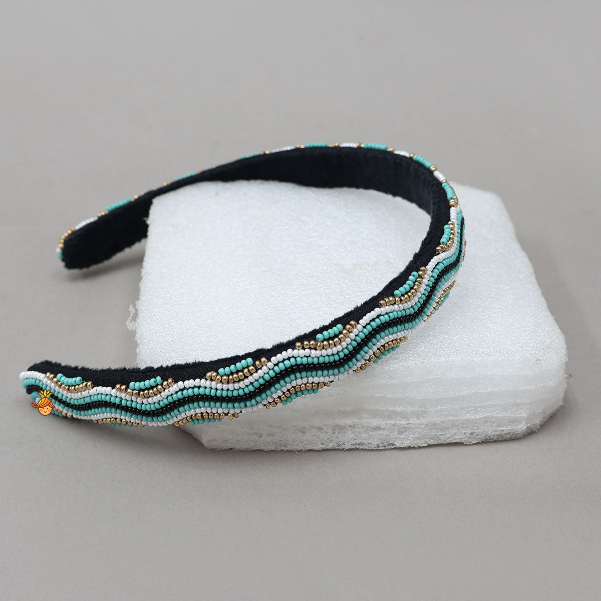 Elegant Wave Beaded Hair Band