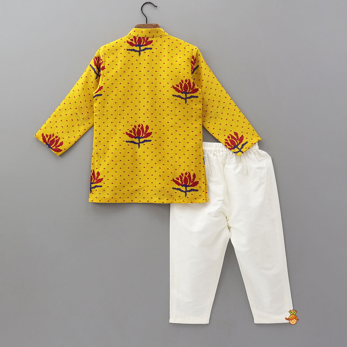Pre Order: Pin Tuck Kurta And Pyjama