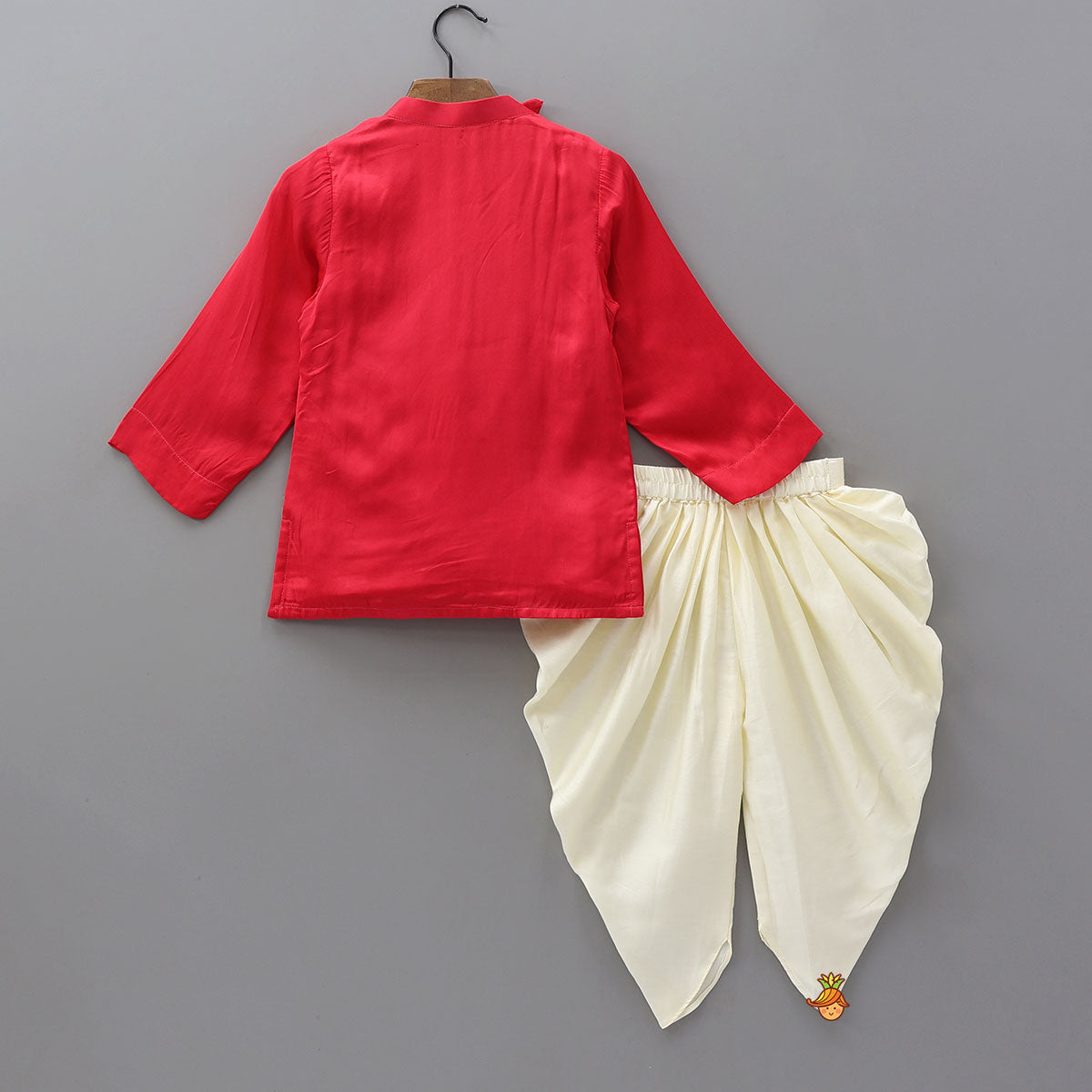 Pre Order: Krishna Motif Embroidered Kurta And Dhoti