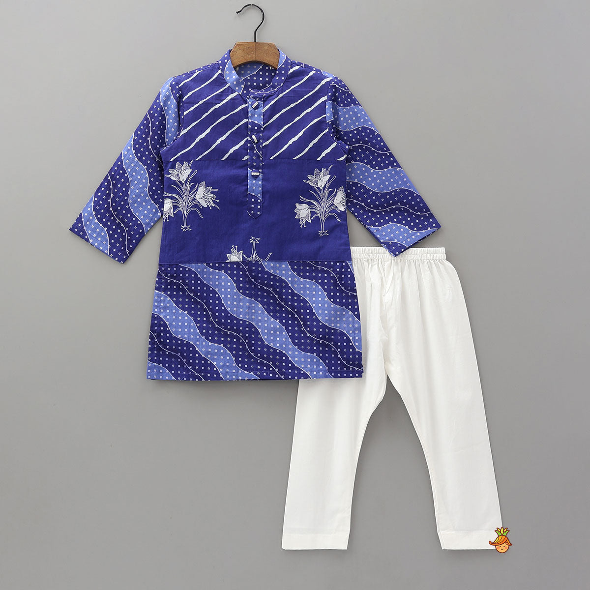 Pre Order: Bandhani Printed Cotton Kurta And Pyjama