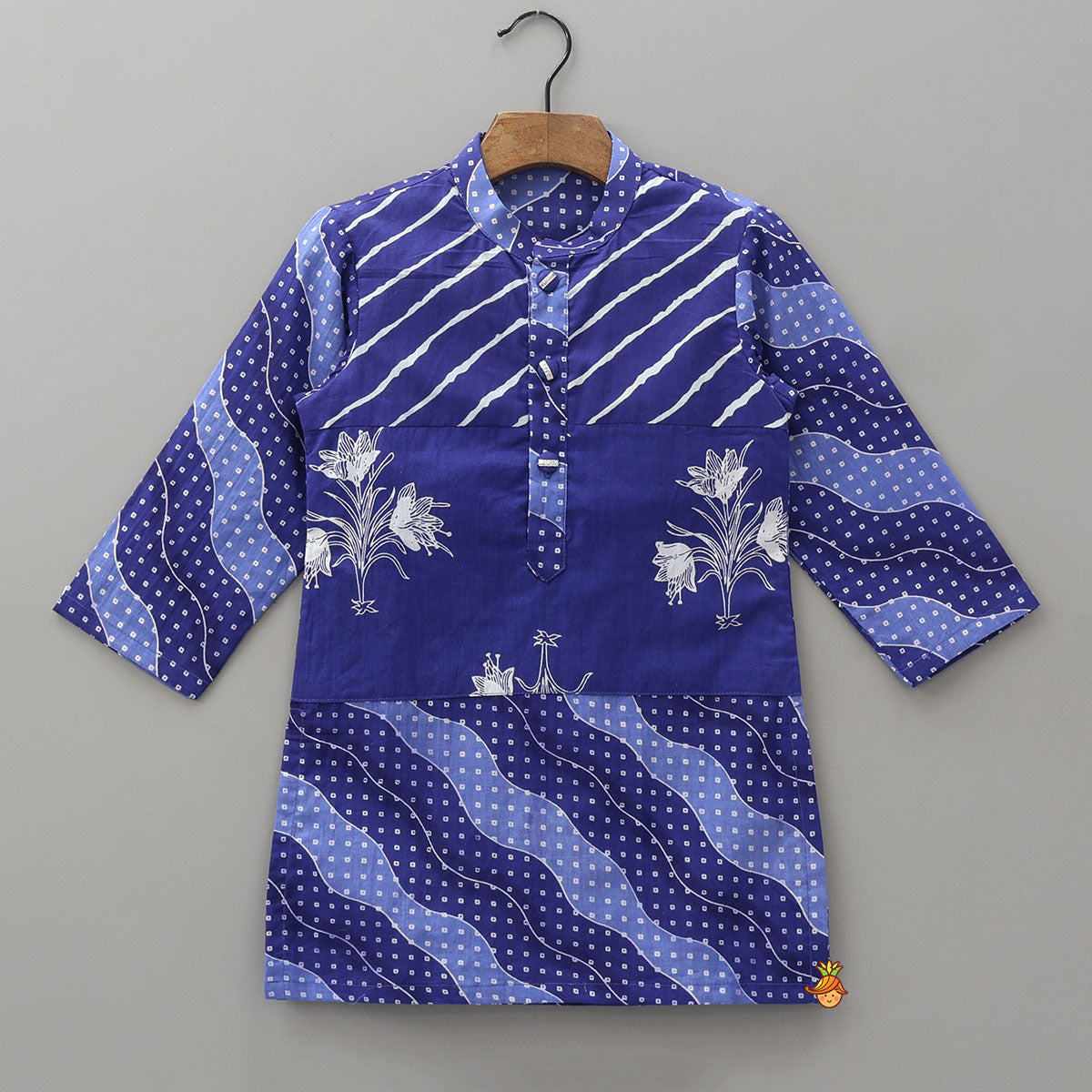 Pre Order: Bandhani Printed Cotton Kurta And Pyjama