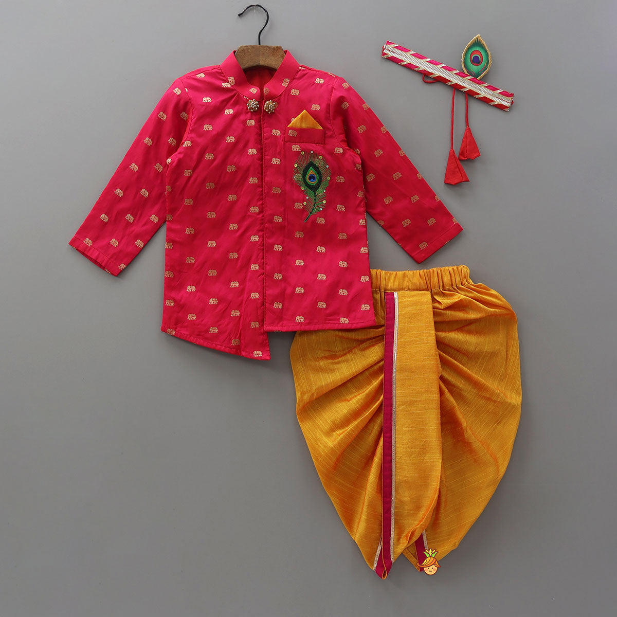 Brocade Kurta And Contrasting Dhoti With Mukut