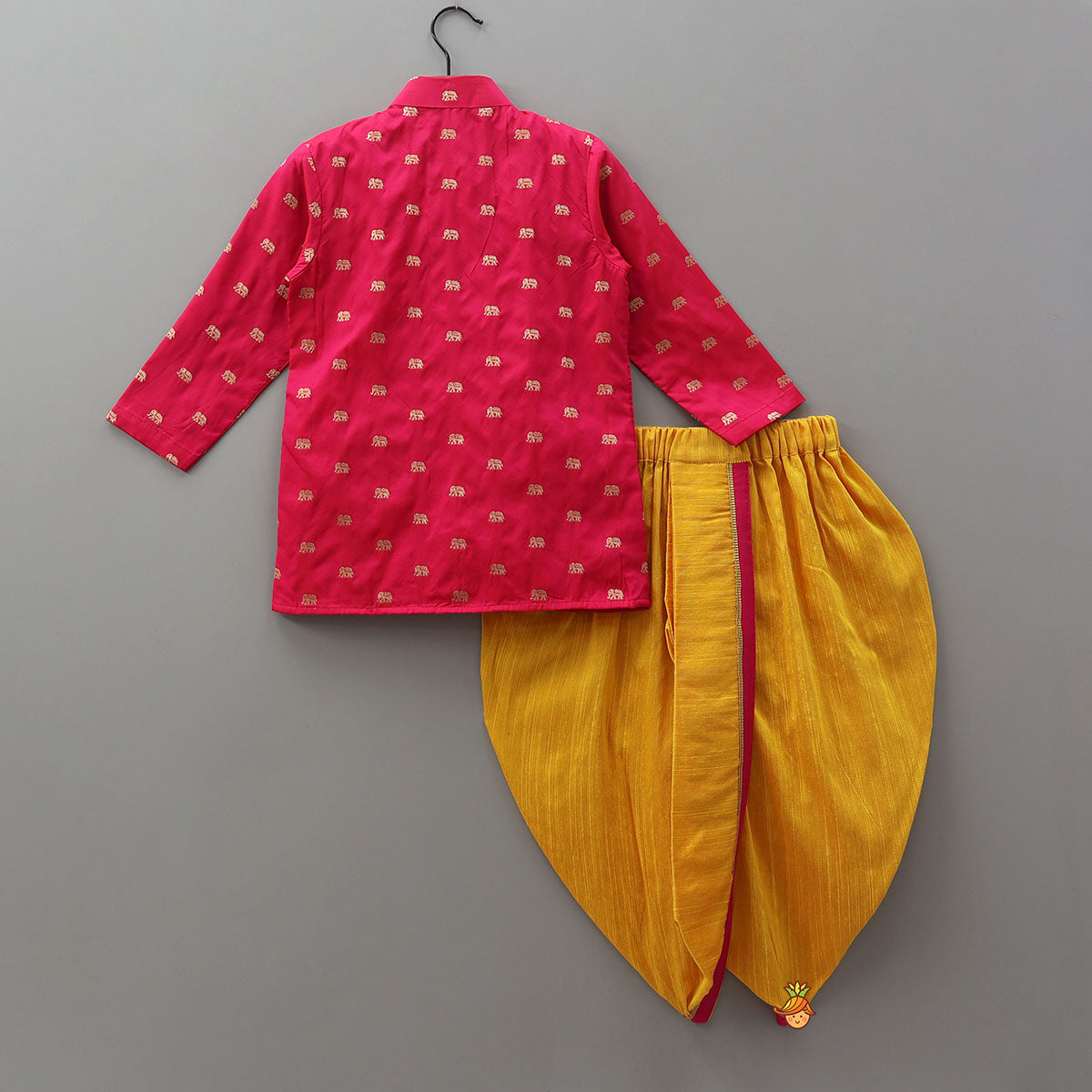 Brocade Kurta And Contrasting Dhoti With Mukut