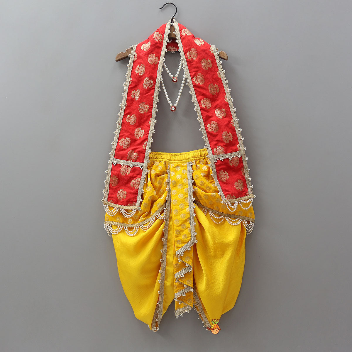Pre Order: Traditional Brocade Dhoti Set With Matching Stole