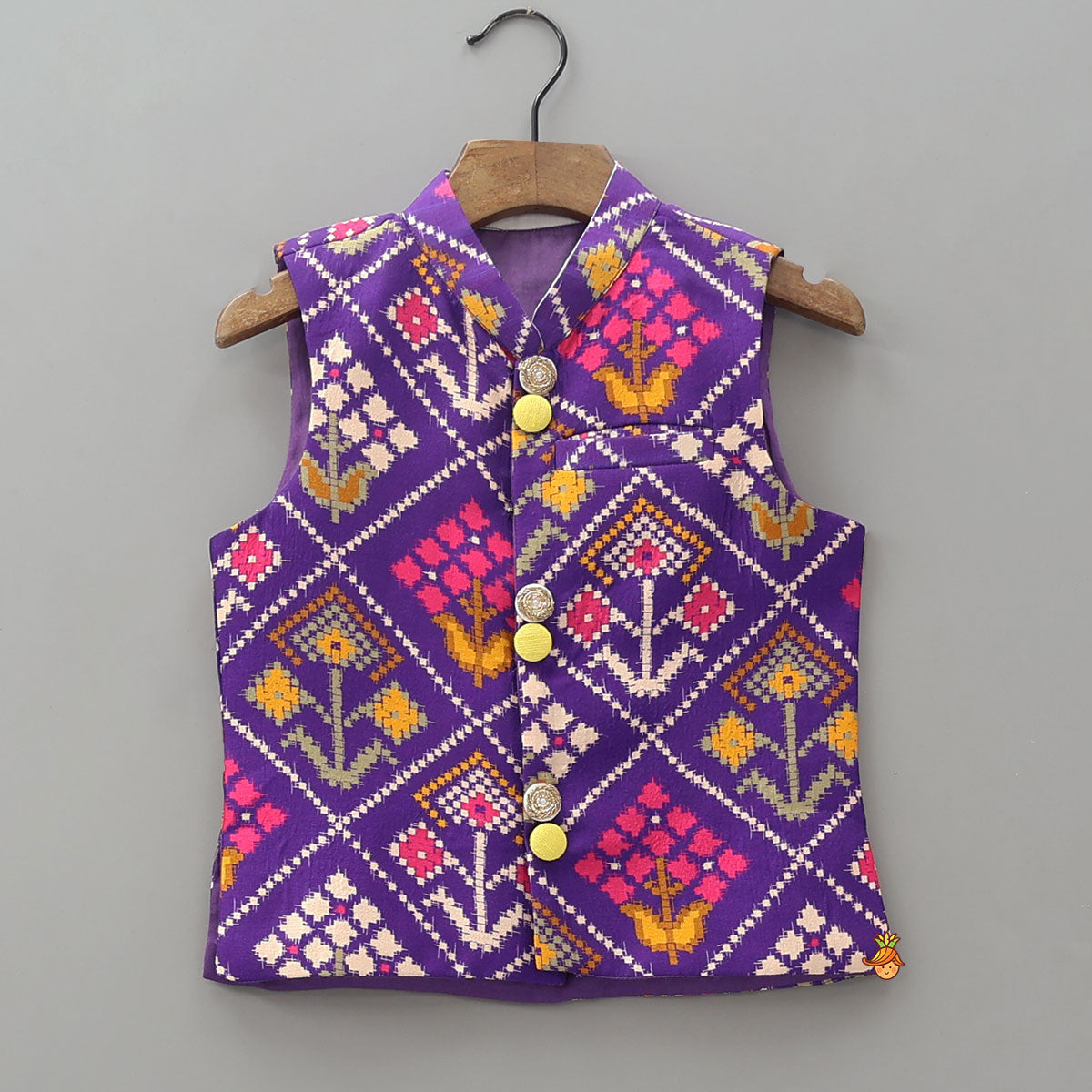 Pre Order: Floral Geometric Printed Kurta With Jacket And Pyjama