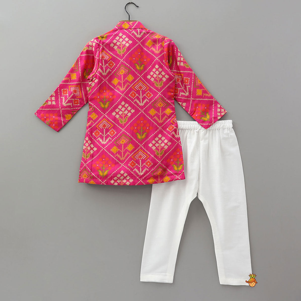 Pre Order: Side Knot Style Kurta And Pyjama