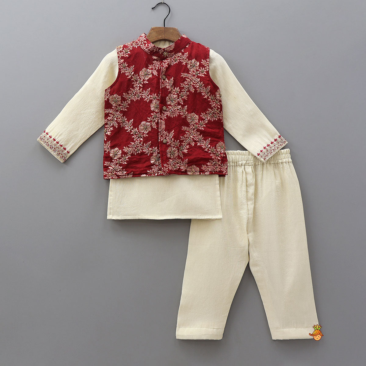 Pre Order: Shimmery Kurta With Contrasting Jacket And Pyjama