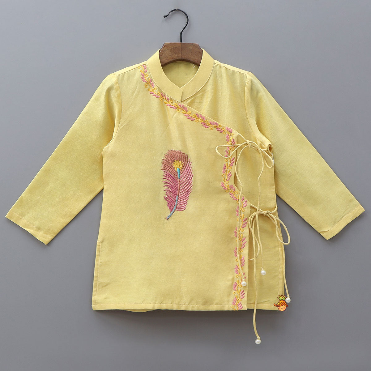 Pre Order: Graceful Dual-Knot Kurta With Dhoti