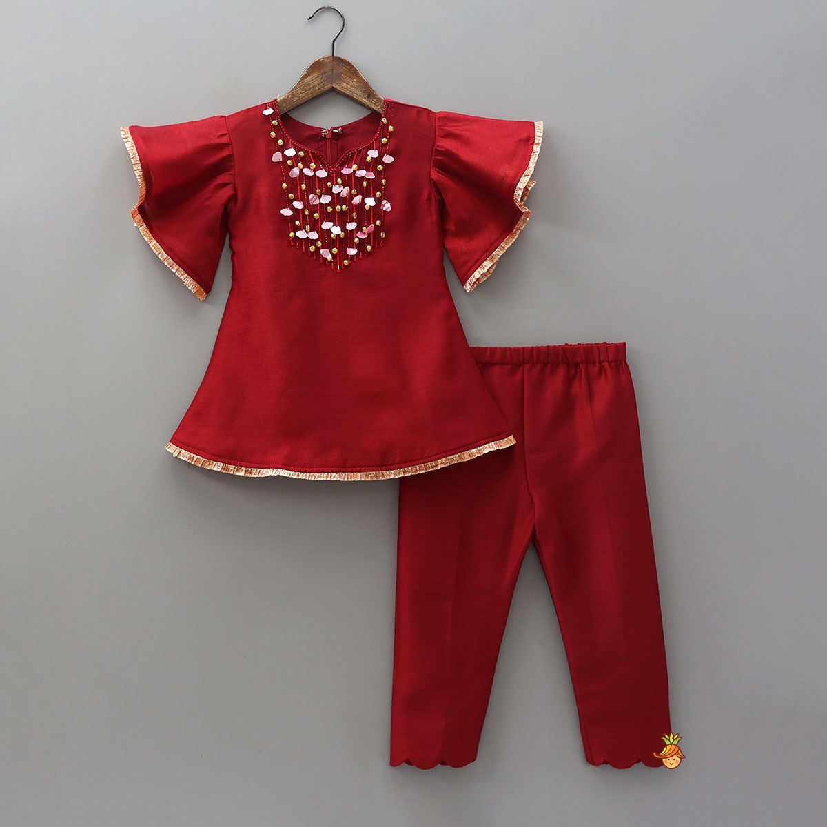 Pre Order: Glamorous Beaded Kurti And Scalloped Pant