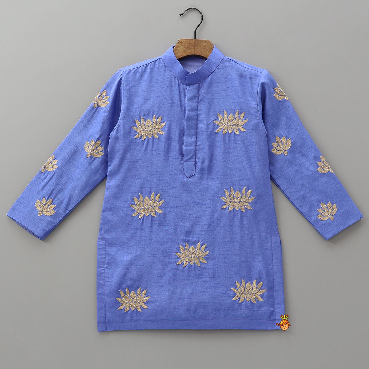 Contrasting Embroidered Kurta And Pyjama