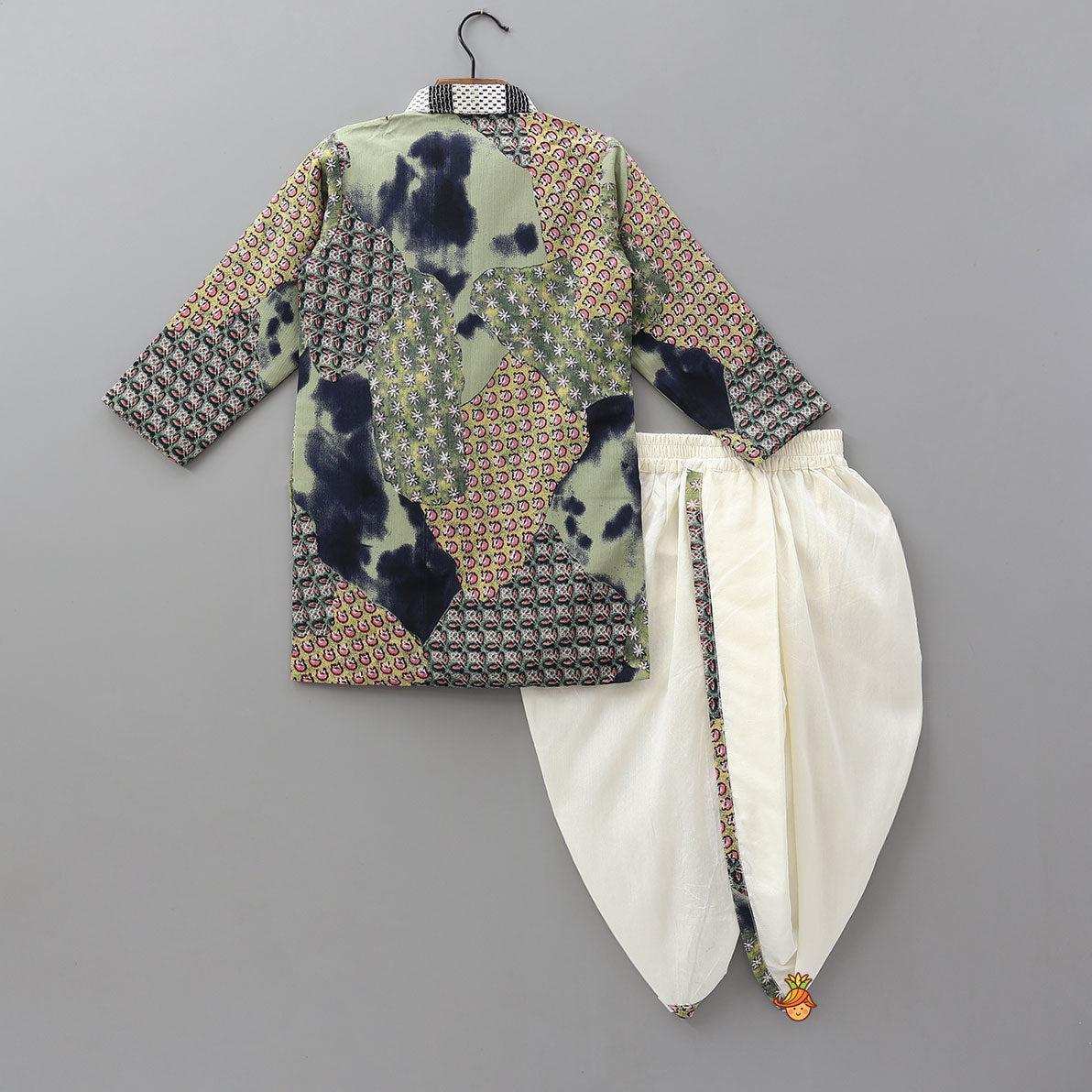 Lace Work Front Placket Kurta And Dhoti