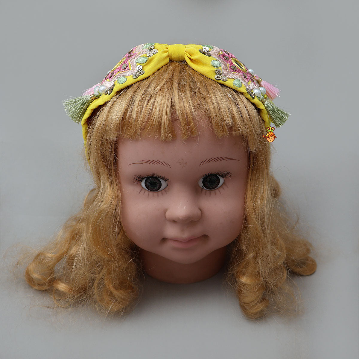 Elegant Fringed Hair Band