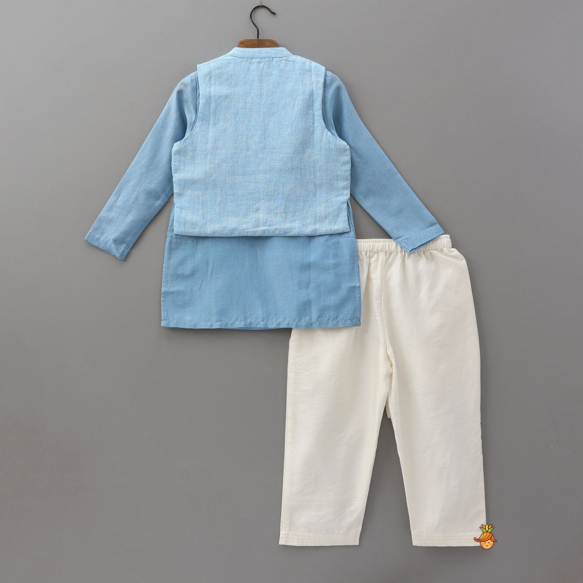 Pre Order: Ethnic Kurta With Fish Motif Embroidered Jacket And Pyjama