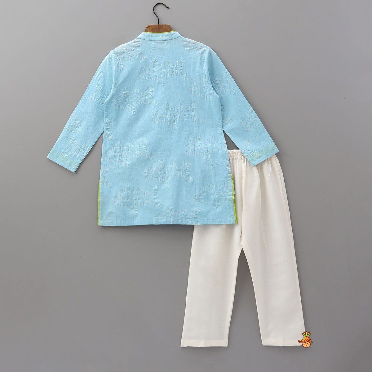 Pre Order: Embossed Pattern Kurta And Pyjama
