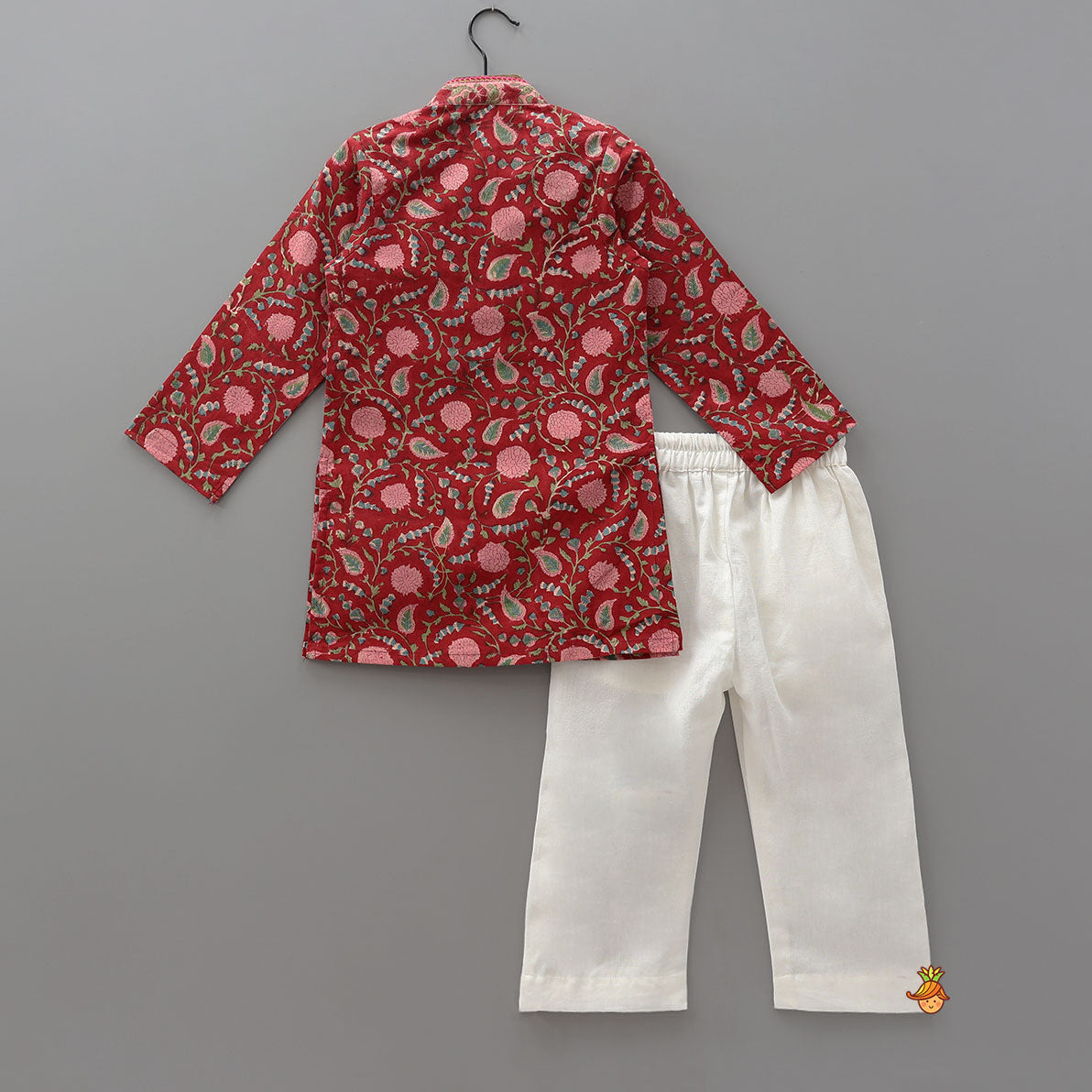 Pre Order: Floral Hand Block Printed Cotton Kurta With Pocket Detail Pyjama