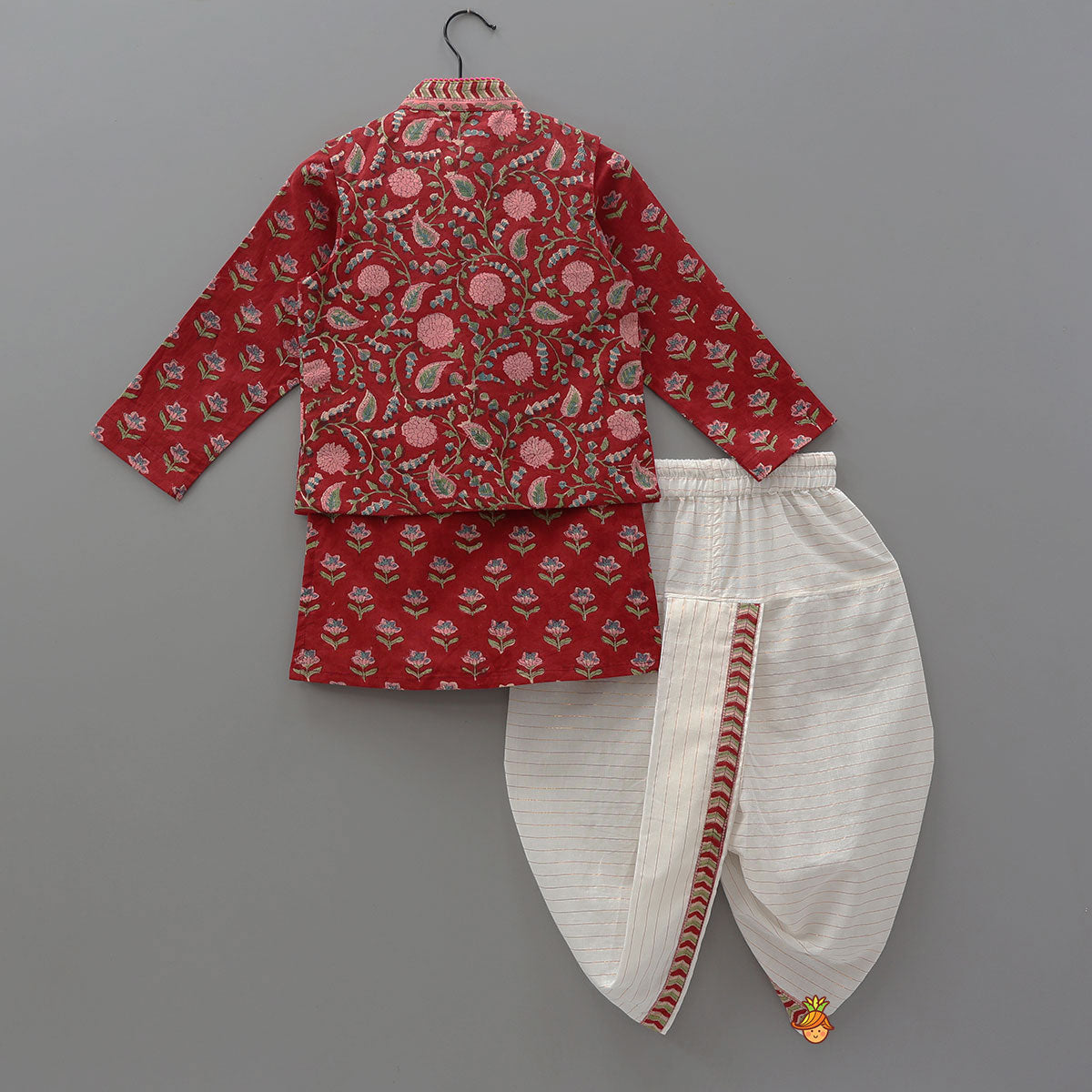 Pre Order: Ethnic Kurta With Pocket Detail Jacket And Dhoti