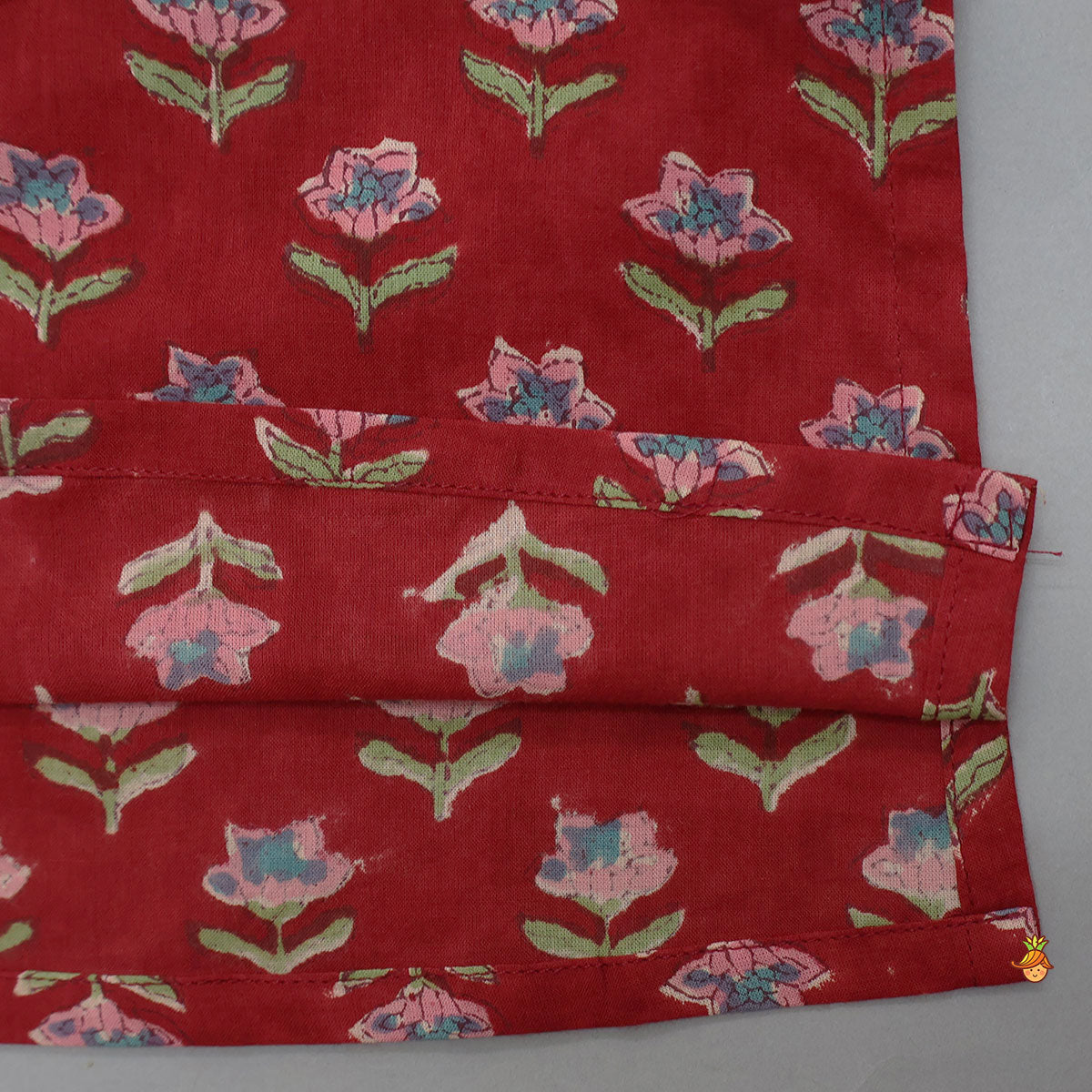 Pre Order: Ethnic Kurta With Pocket Detail Jacket And Dhoti