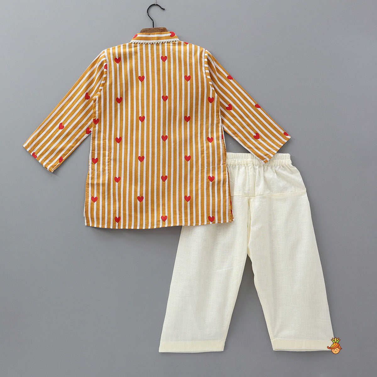 Pre Order: Heart Printed Striped Kurta With Pyjama