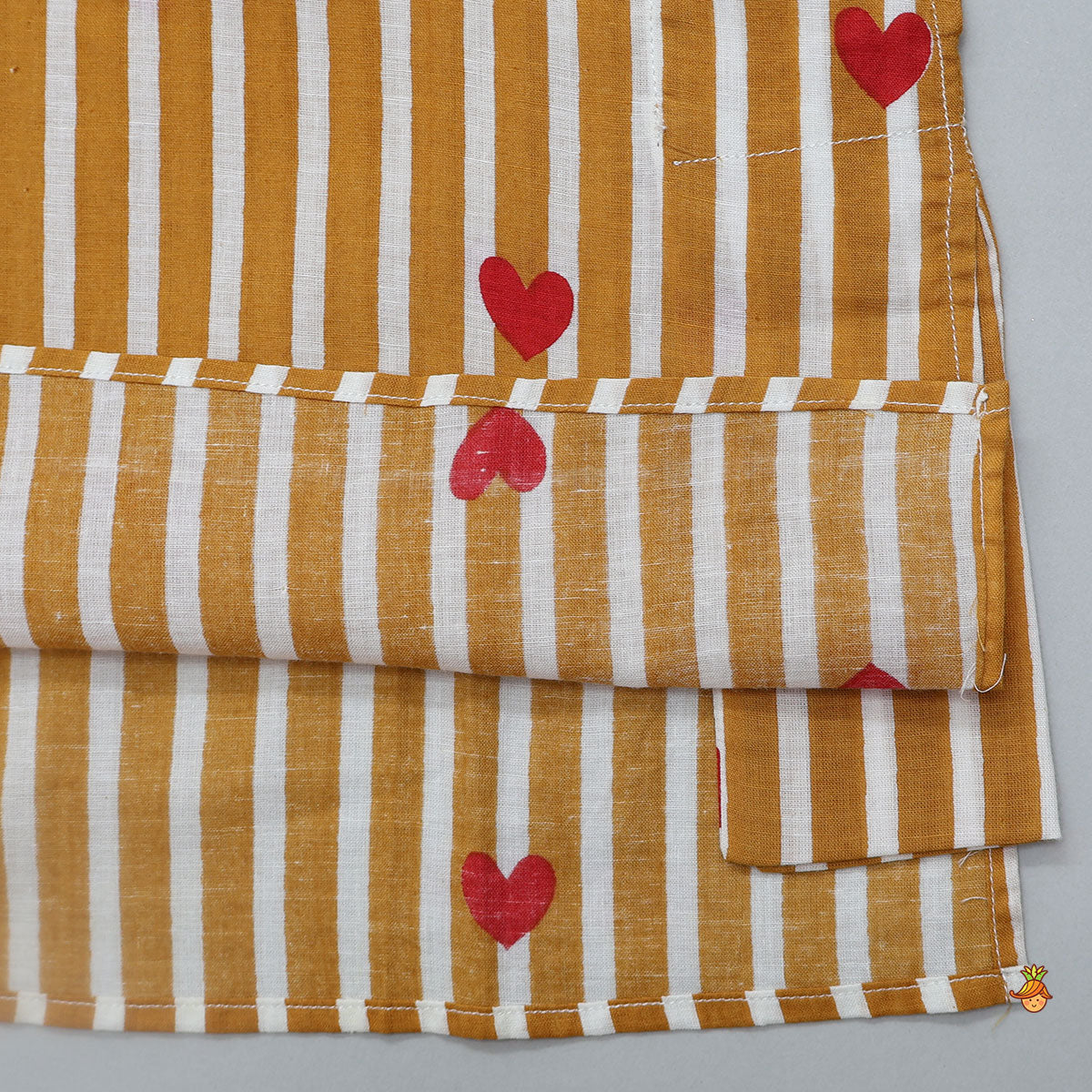 Pre Order: Heart Printed Striped Kurta With Pyjama