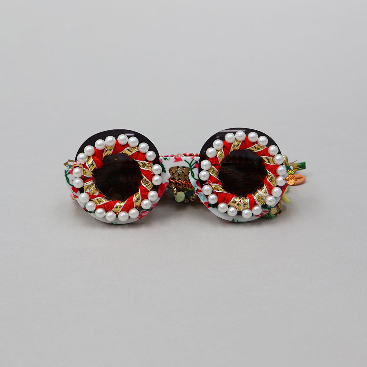 Single Pair Of Navratri Sunglasses For 3+ Years