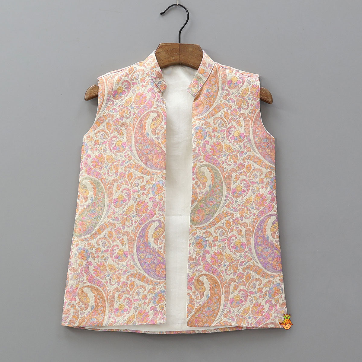 Pre Order: Kurta And Paisley Printed Jacket With Pyjama