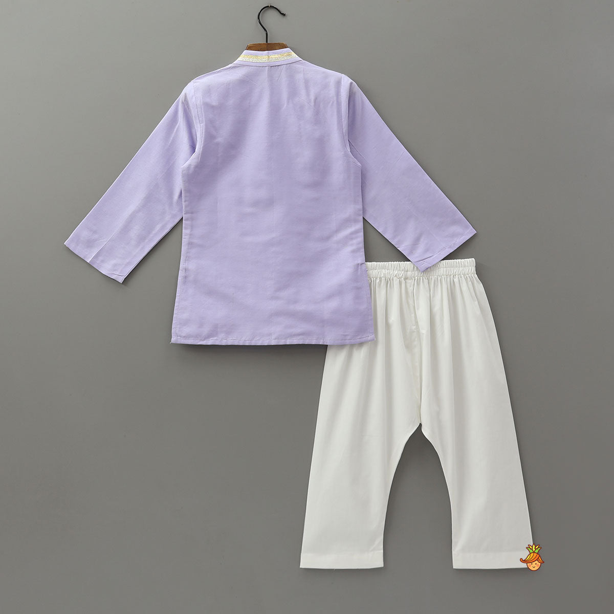 Pre Order: Classic Front Placket Ethnic Kurta And Pyjama