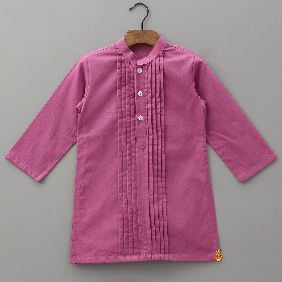 Pre Order: Pin Tuck Cotton Kurta With Pocket Detail Jacket And Pyjama