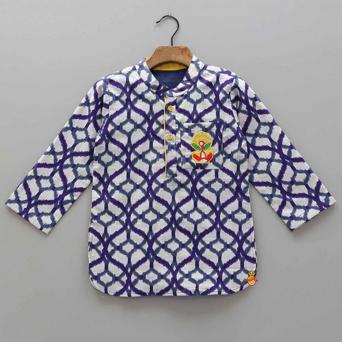 Embroidered Patch Pocket Kurta With Pyjama