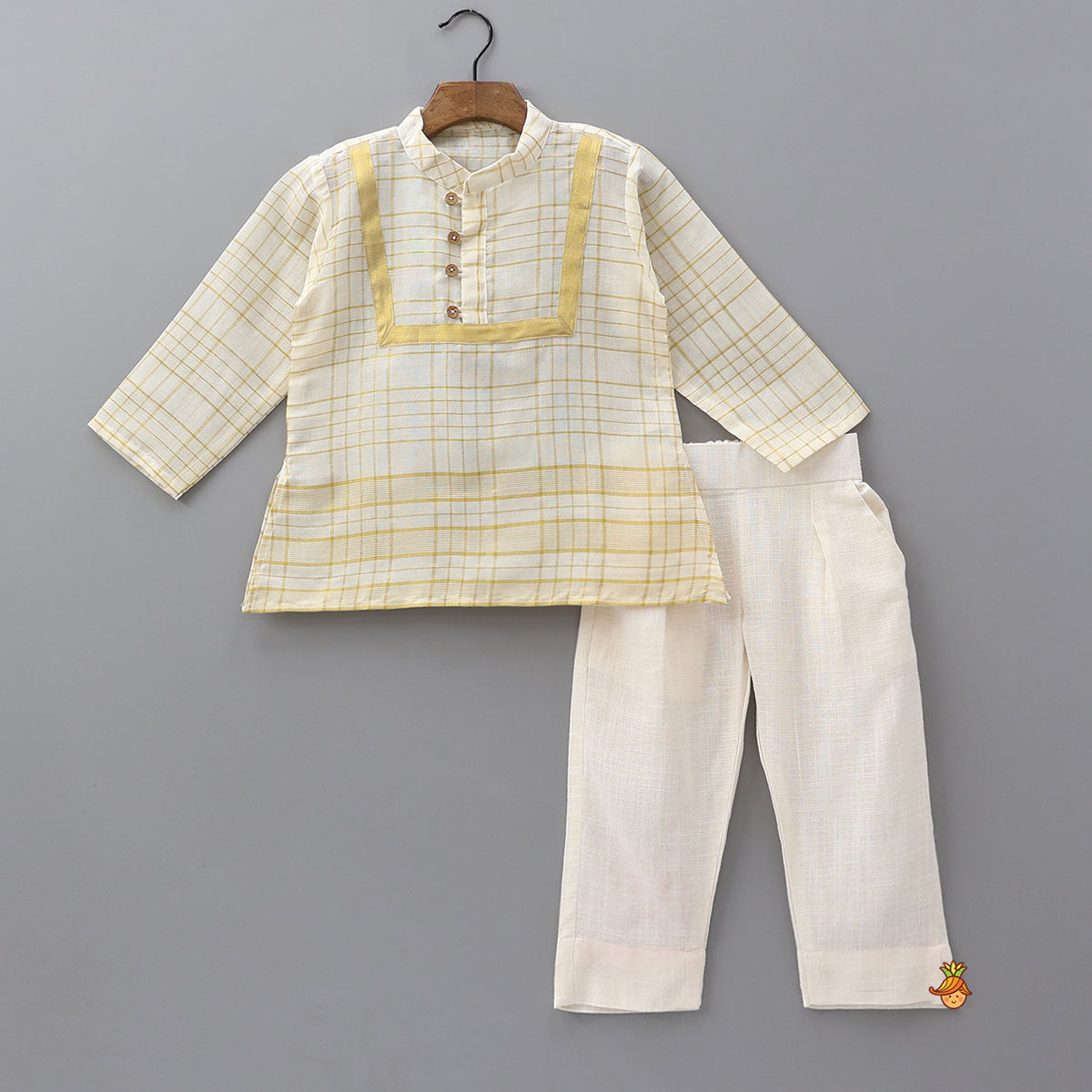 Pre Order: Classic Checked Kurta And Pyjama