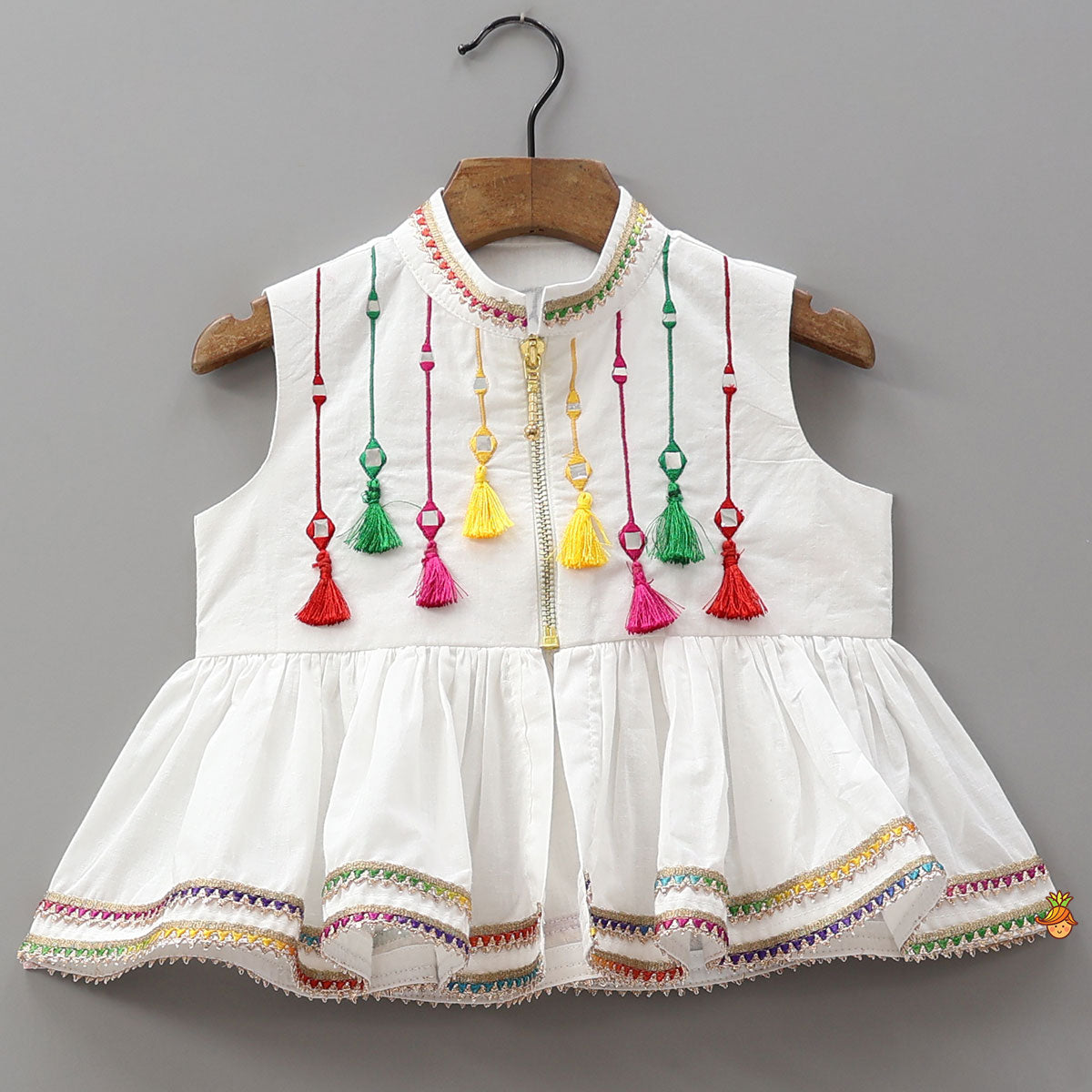 Pre Order: Bandhani Printed Kurta With Kediya Style Jacket And Salwar With Headband