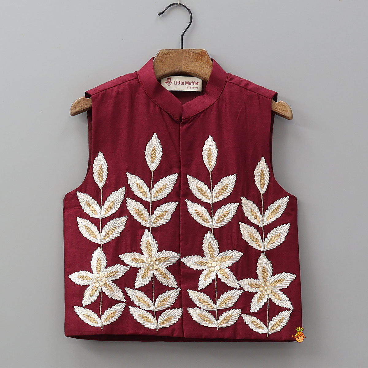 Pre Order: Ethnic Kurta With Gota Leaf Work Jacket And Pyjama