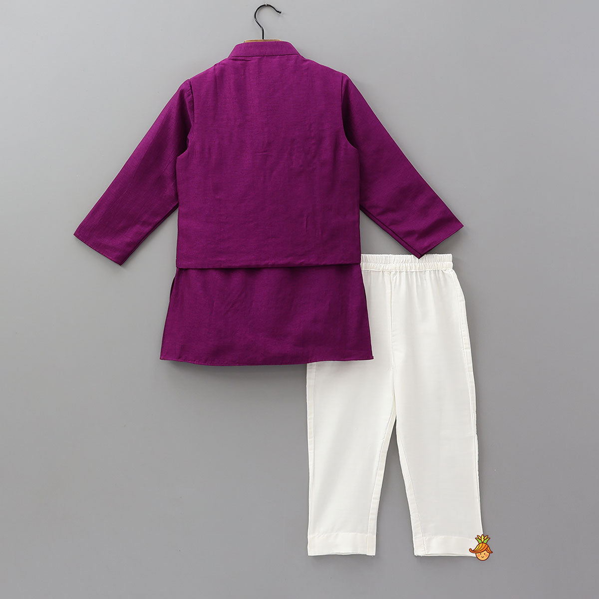 Pre Order: Front Placket Kurta With Gota Leaf Work Jacket And Pyjama