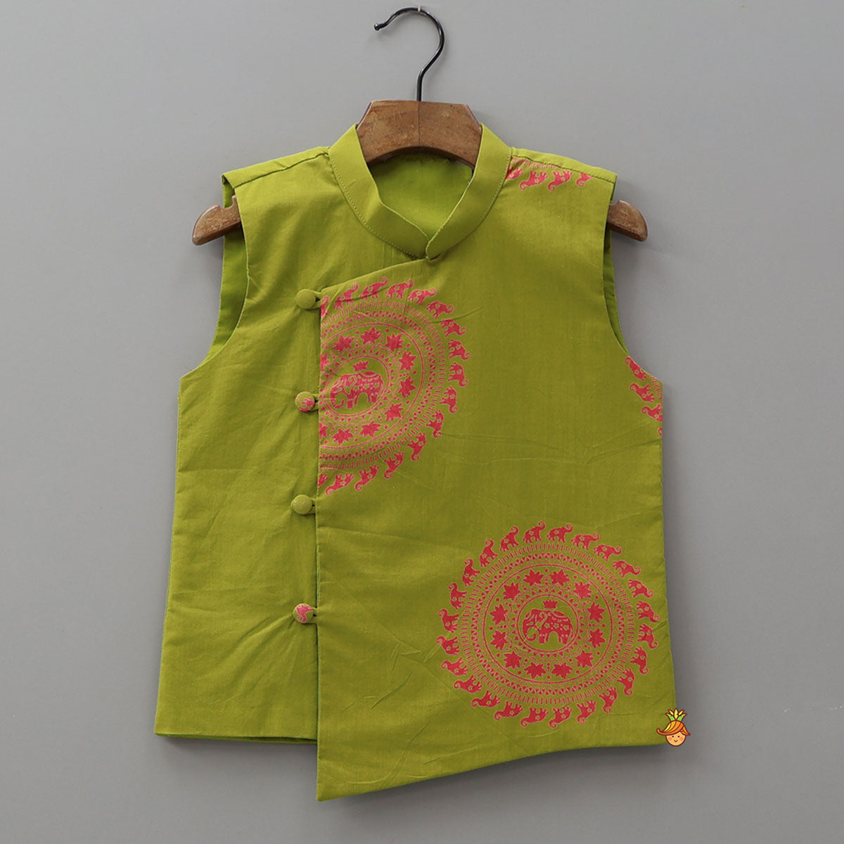 Pre Order: Ethnic Kurta With Side Button Detail Jacket And Pyjama