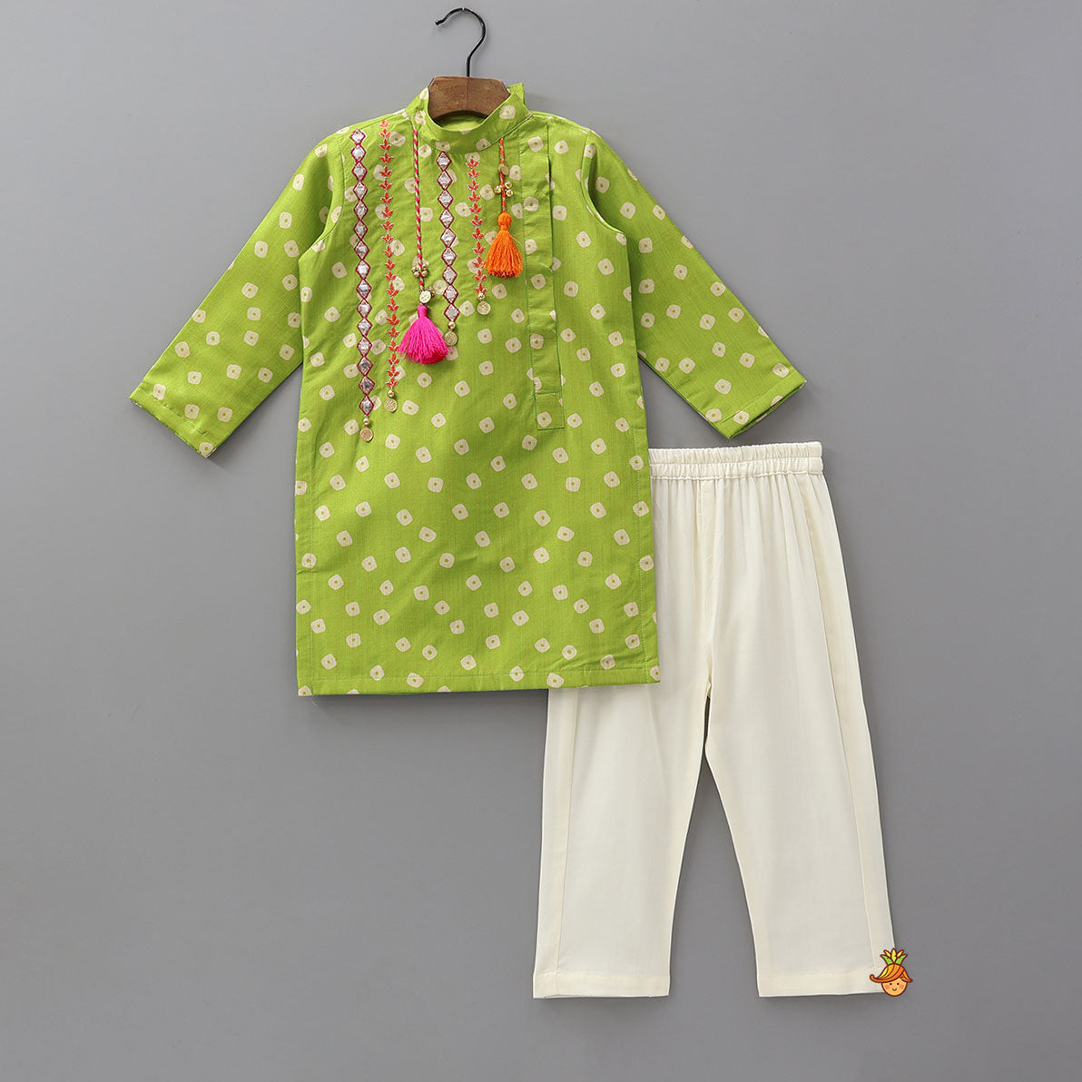 Pre Order: Festive Bandhani Printed Ethnic Kurta And Pyjama