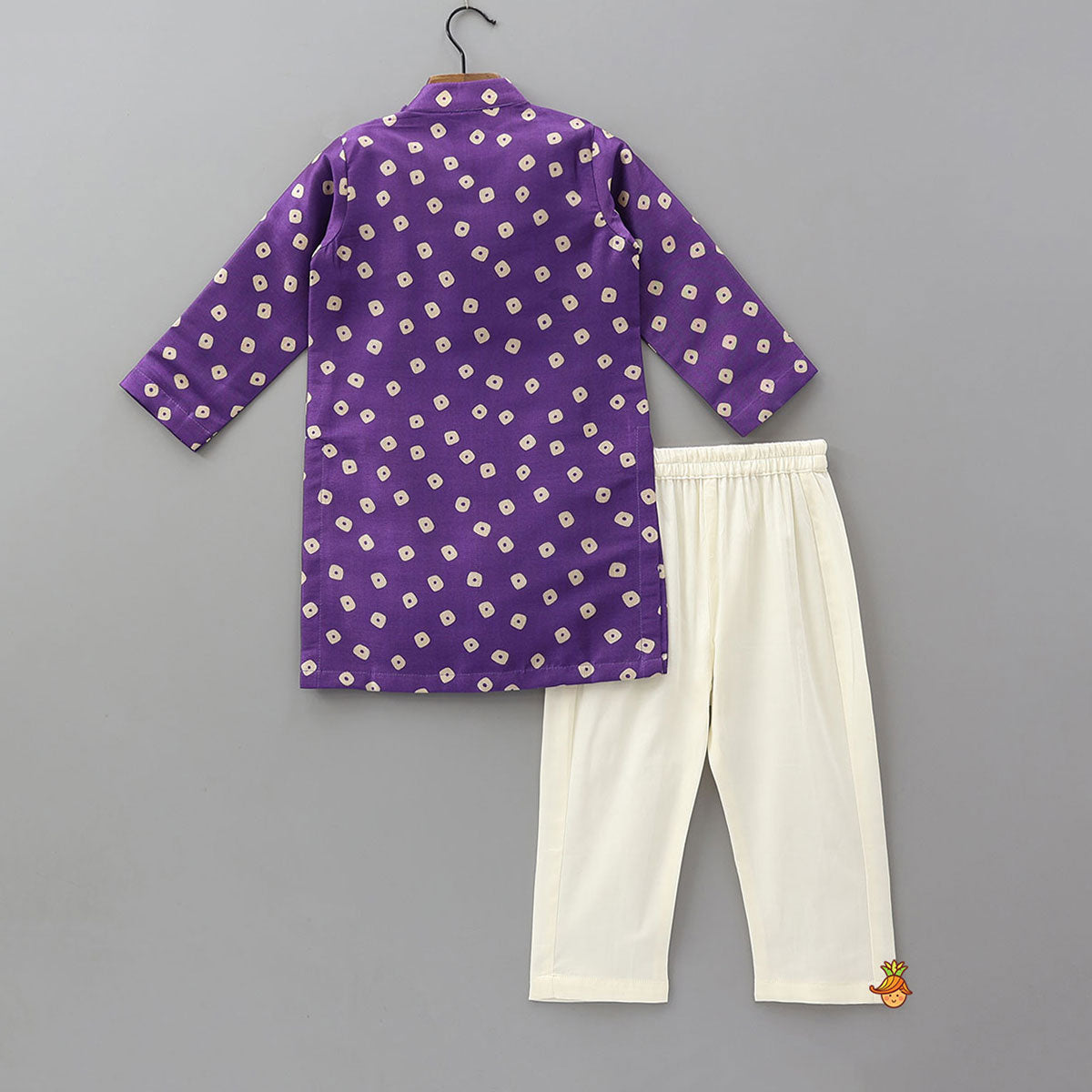 Pre Order: Festive Bandhani Printed Kurta And Pyjama
