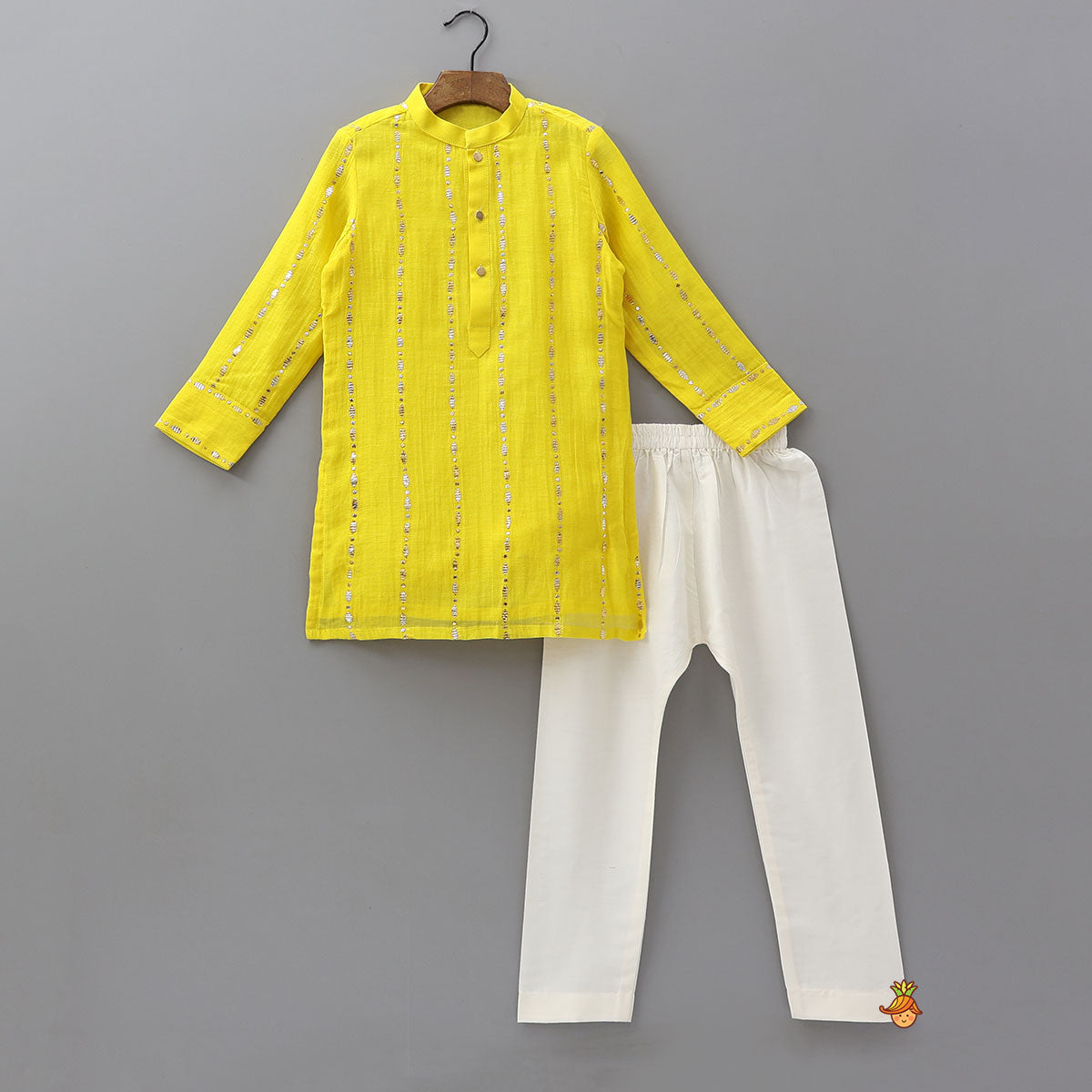 Pre Order: Front Placket Traditional Ethnic Kurta And Pyjama
