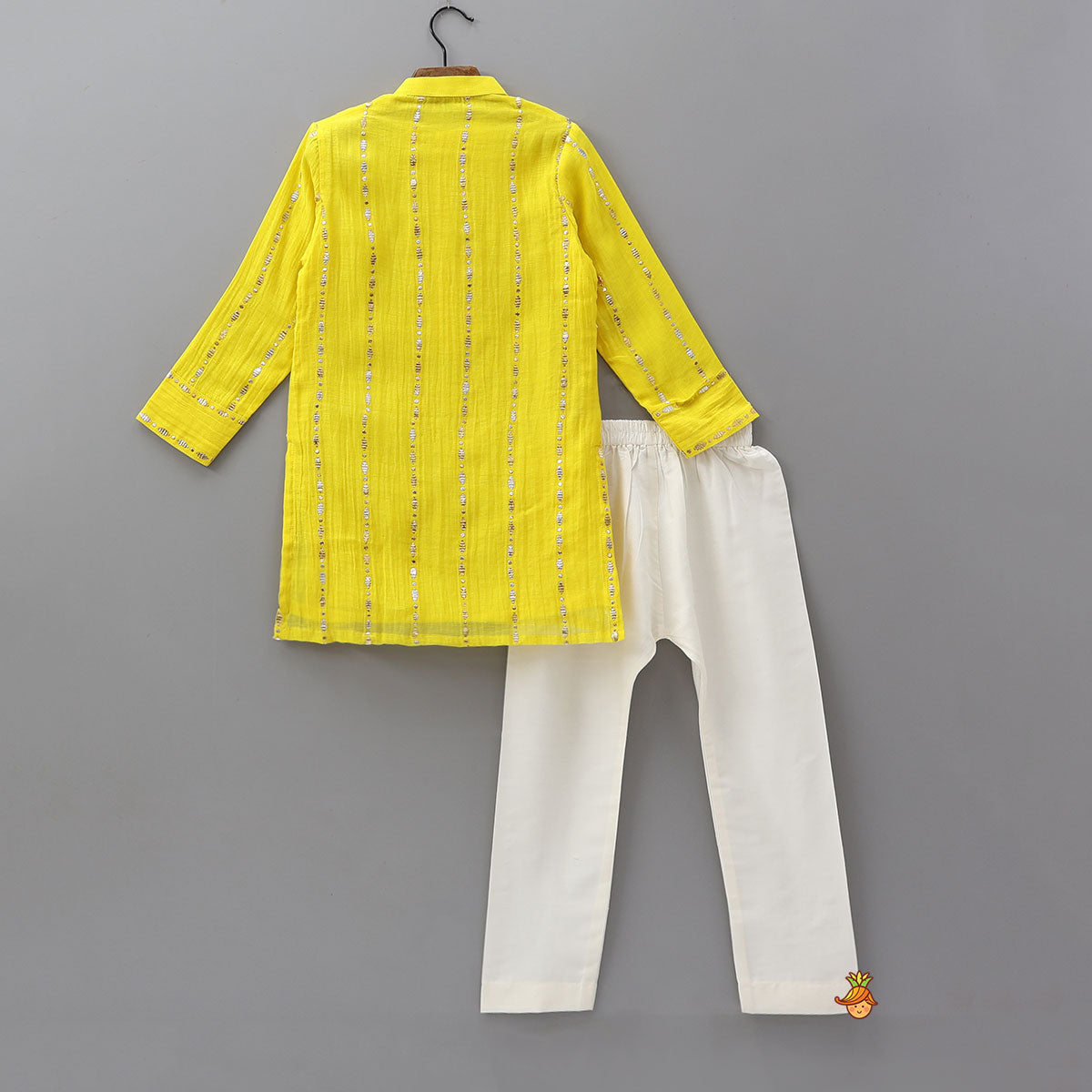 Pre Order: Front Placket Traditional Ethnic Kurta And Pyjama