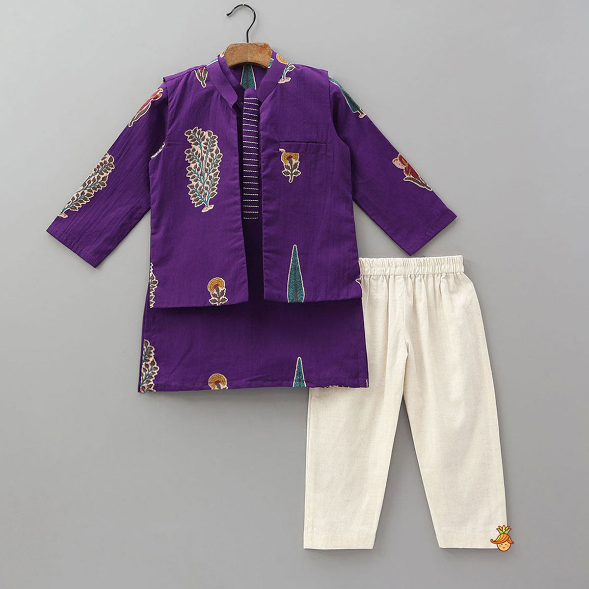Pre Order: Thread Work Front Placket Cotton Ethnic Kurta With Open Jacket And Pyjama