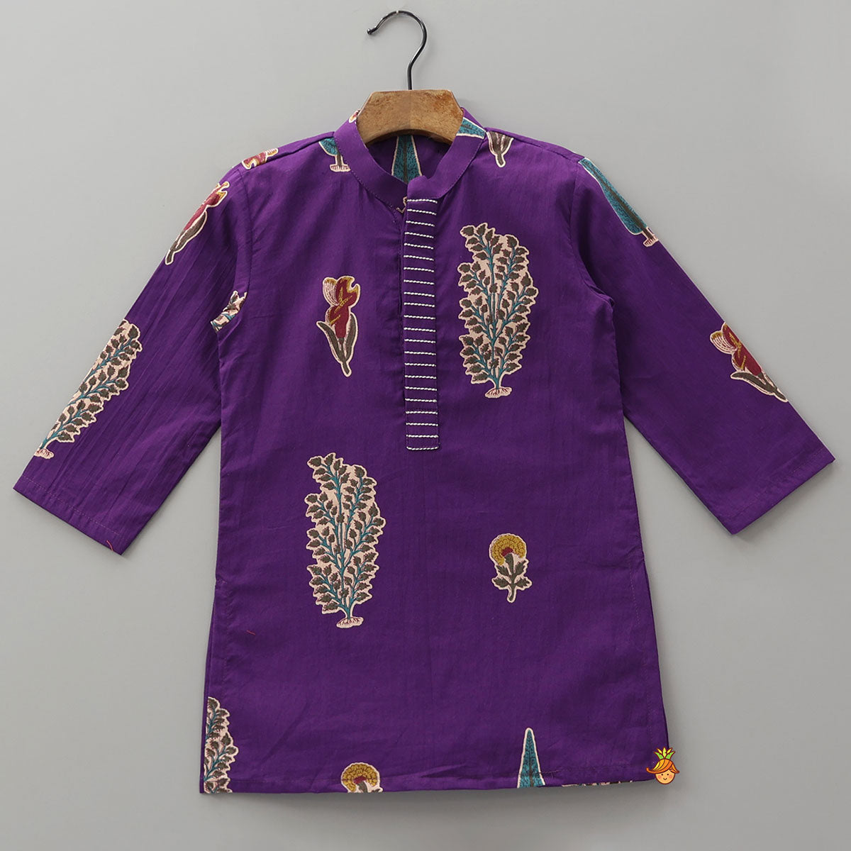 Pre Order: Thread Work Front Placket Cotton Ethnic Kurta With Open Jacket And Pyjama
