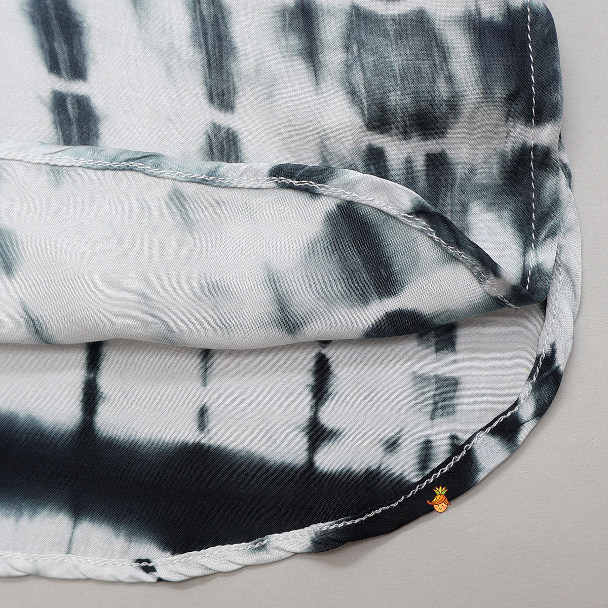 Pre Order: Tie Dye Shibori Printed Kurta And Pathani Style Pant
