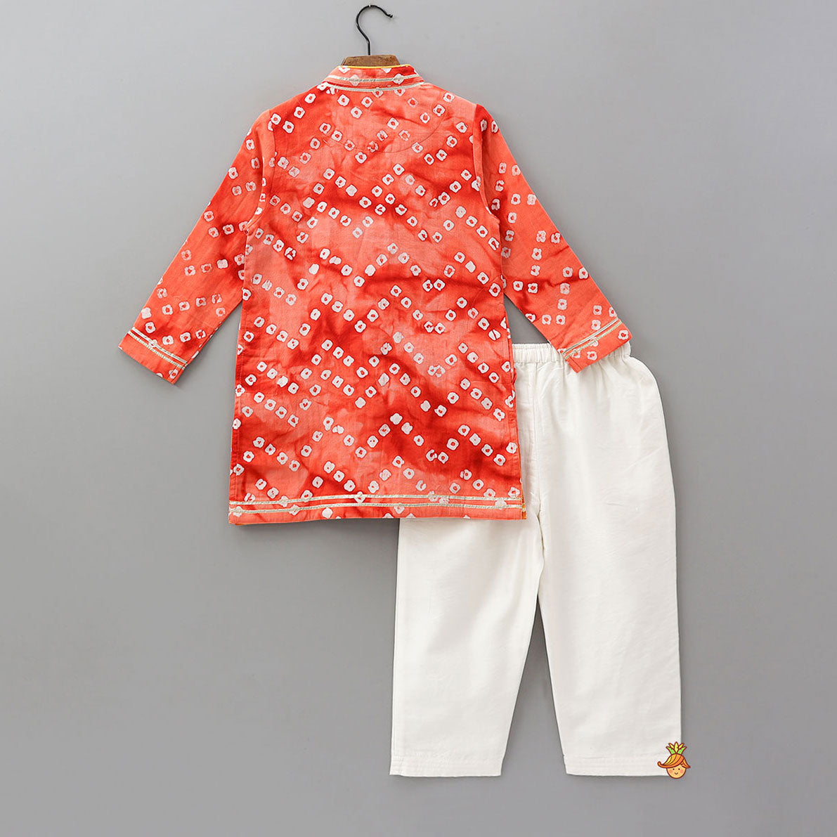 Pre Order: Festive Bandhani Printed Ethnic Kurta And Pyjama