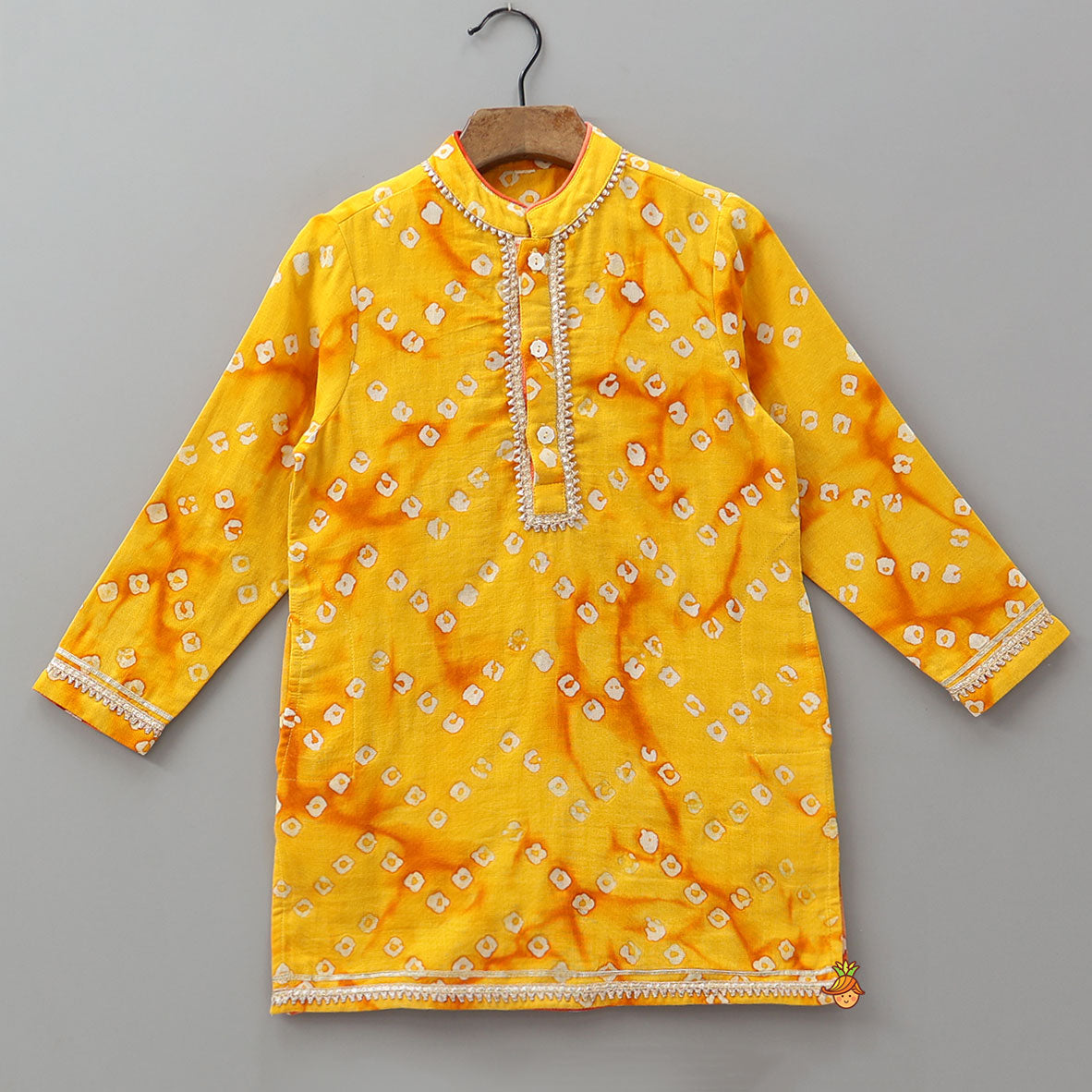 Pre Order: Bandhani Printed Festive Kurta And Pyjama
