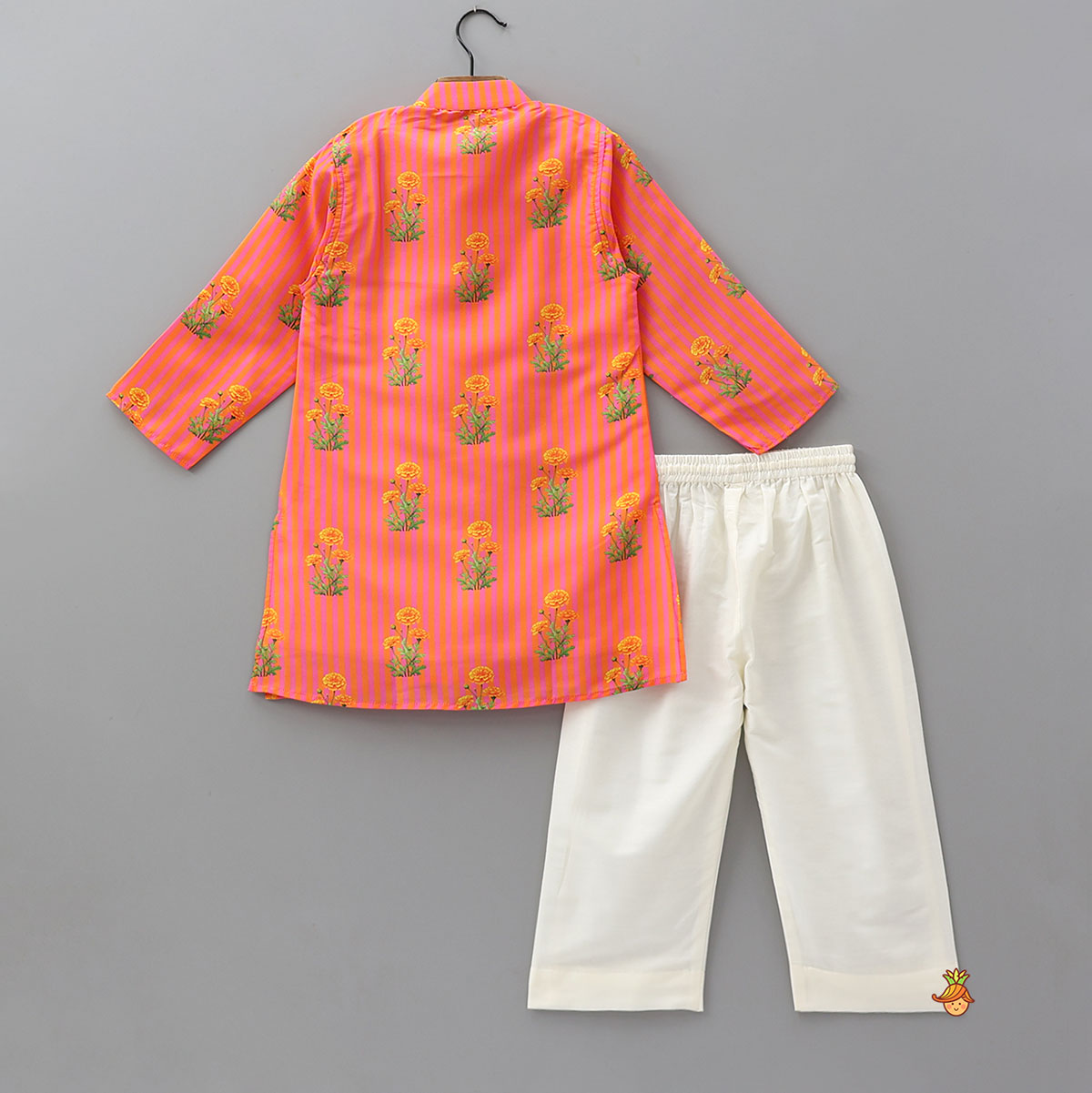 Pre Order: Pin Tuck Detail Floral Printed Kurta And Pyjama