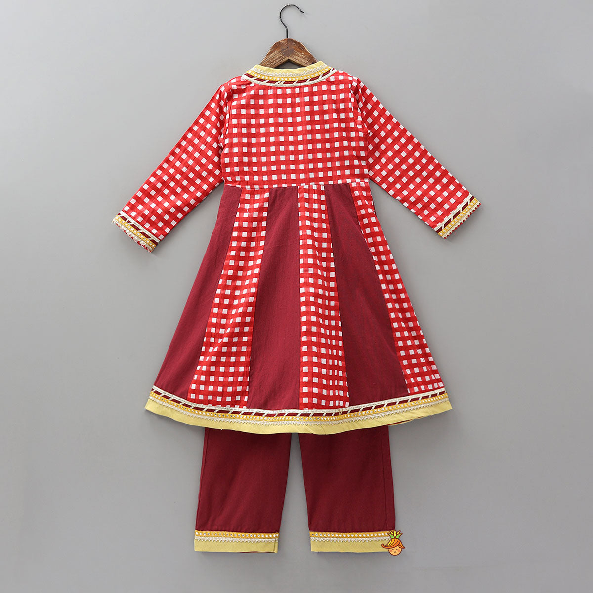 Pre Order: Checks Printed Kurti And Pant With Dupatta